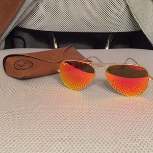 Ray-Ban Aviator Flash Lens Sunglasses
